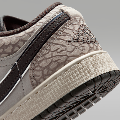 AIR+JORDAN+1+LOW+SE+(GS).png
